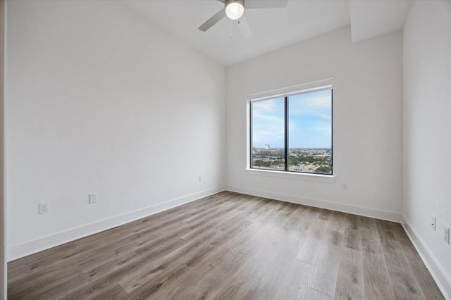 2727 Albany Street PH26, Houston, TX 77006