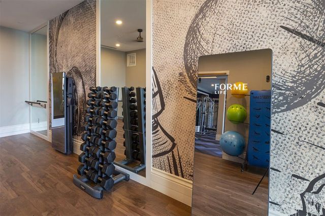 2727 Albany Street PH26, Houston, TX 77006