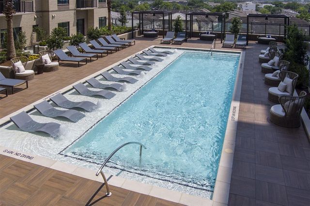 2727 Albany Street PH26, Houston, TX 77006