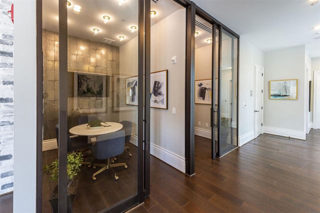 2727 Albany Street PH26, Houston, TX 77006