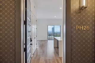 2727 Albany Street PH26, Houston, TX 77006