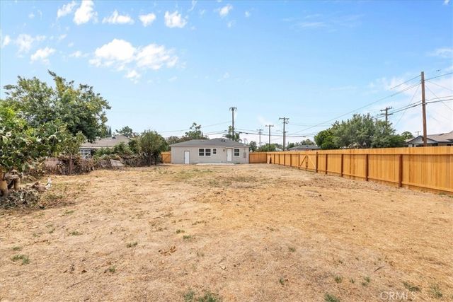1162 W 17th, San Bernardino, CA 92411
