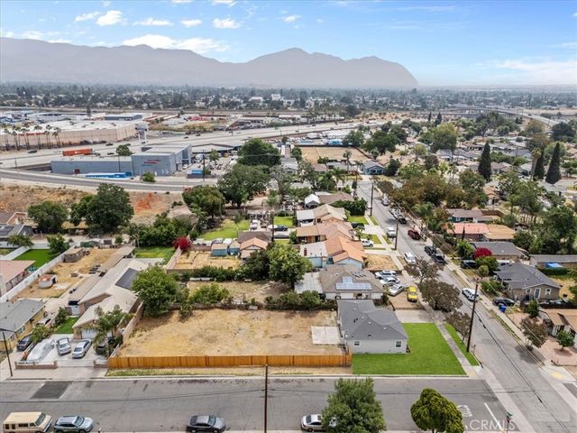 1162 W 17th, San Bernardino, CA 92411
