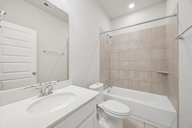 10008 Deussen Lane, Texas City, TX 77591