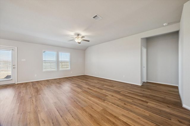 10008 Deussen Lane, Texas City, TX 77591