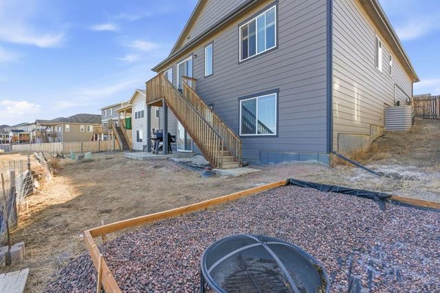3322 Bella Luna Dr, Pueblo, CO 81001