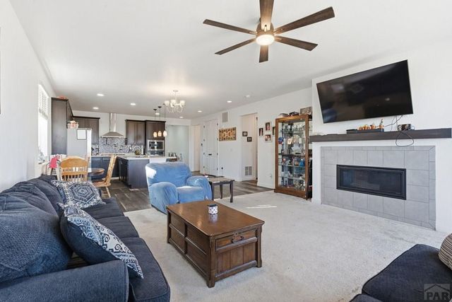 3322 Bella Luna Dr, Pueblo, CO 81001