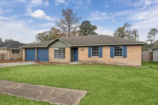 5922 Fontenelle Drive, Houston, TX 77035
