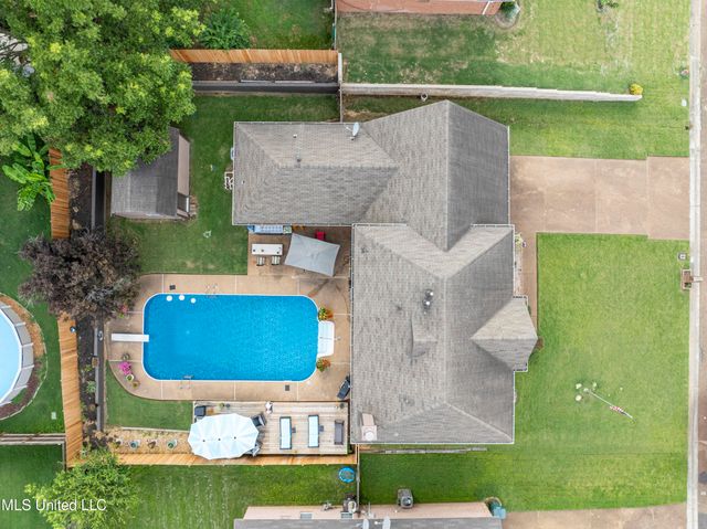 1945 Pecan Meadows Drive, Southaven, MS 38671