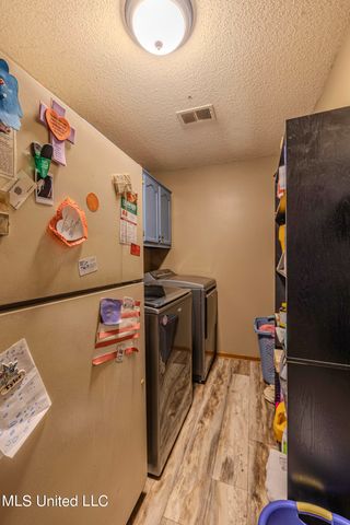 1945 Pecan Meadows Drive, Southaven, MS 38671