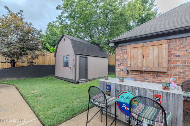 1945 Pecan Meadows Drive, Southaven, MS 38671