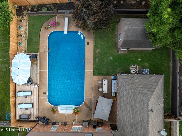 1945 Pecan Meadows Drive, Southaven, MS 38671