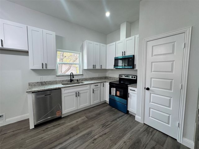 1403 W Austin Street, Paris, TX 75460