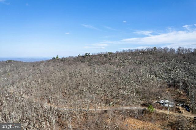 951 BOBCAT TRL, Winchester, VA 22602
