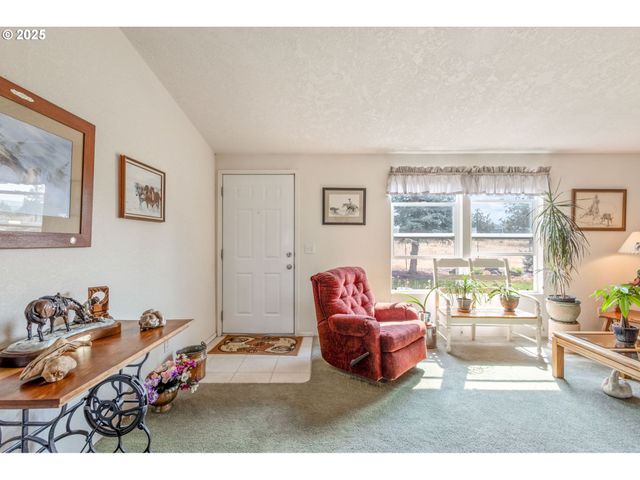 13439 Se CAYUSE Rd, Prineville, OR 97754