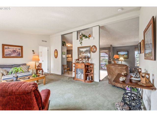 13439 Se CAYUSE Rd, Prineville, OR 97754