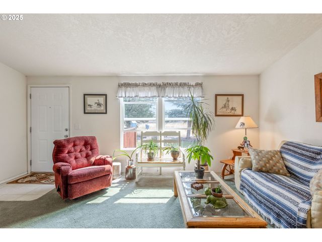 13439 Se CAYUSE Rd, Prineville, OR 97754