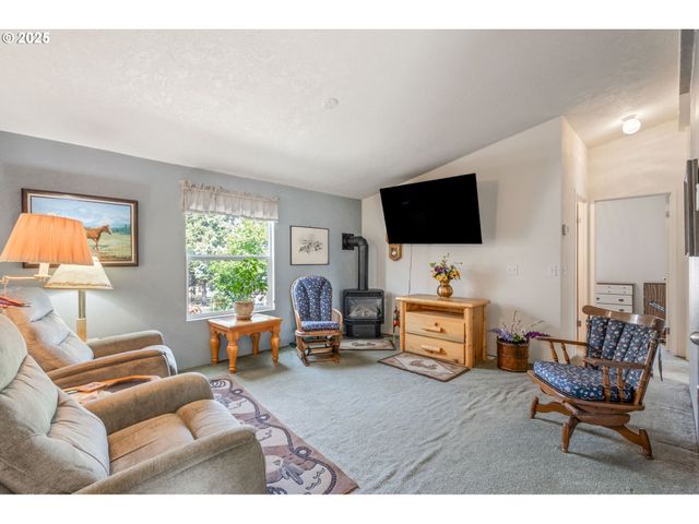 13439 Se CAYUSE Rd, Prineville, OR 97754