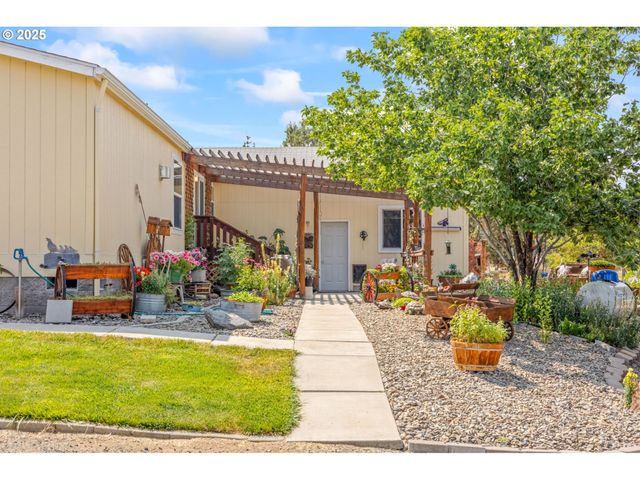 13439 Se CAYUSE Rd, Prineville, OR 97754