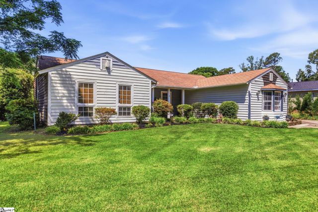 1 S Oak Forest Drive, Greenville, SC 29607