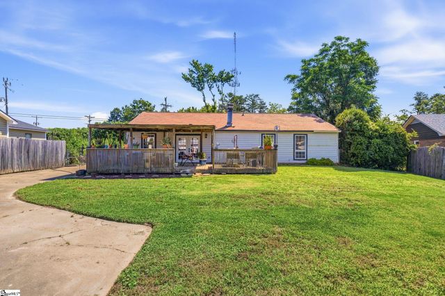 1 S Oak Forest Drive, Greenville, SC 29607