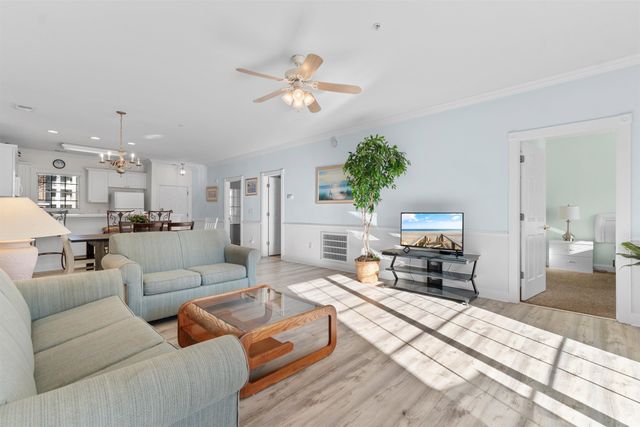 4890 Luster Leaf Cir Apt 103, Myrtle Beach, SC 29577