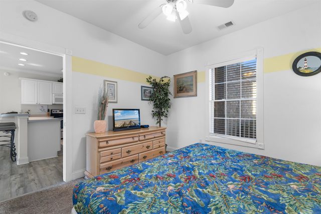 4890 Luster Leaf Cir Apt 103, Myrtle Beach, SC 29577