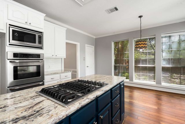 102 Starling Court, Southlake, TX 76092