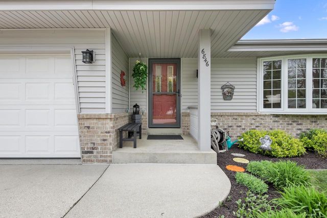 6846 S Juniper COURT, Oak Creek, WI 53154