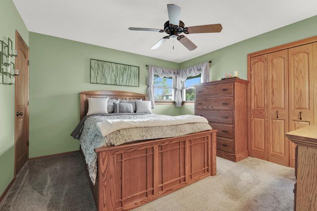 6846 S Juniper COURT, Oak Creek, WI 53154