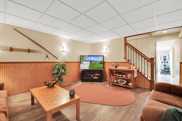 6846 S Juniper COURT, Oak Creek, WI 53154