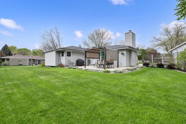 6846 S Juniper COURT, Oak Creek, WI 53154