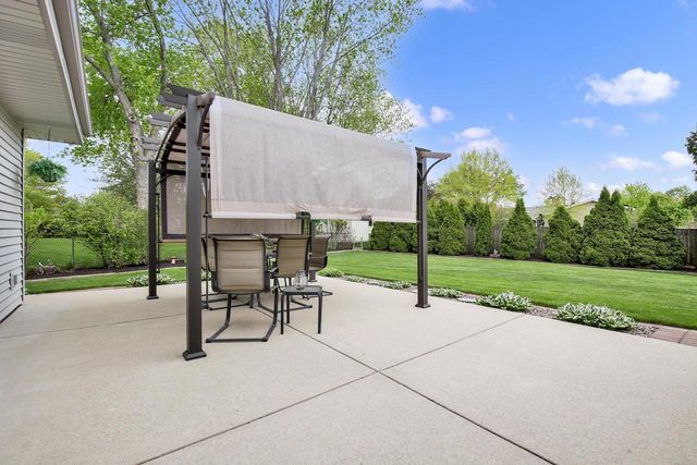 6846 S Juniper COURT, Oak Creek, WI 53154