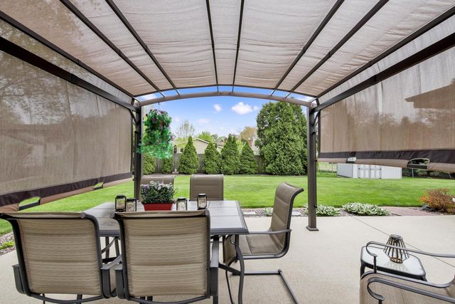 6846 S Juniper COURT, Oak Creek, WI 53154