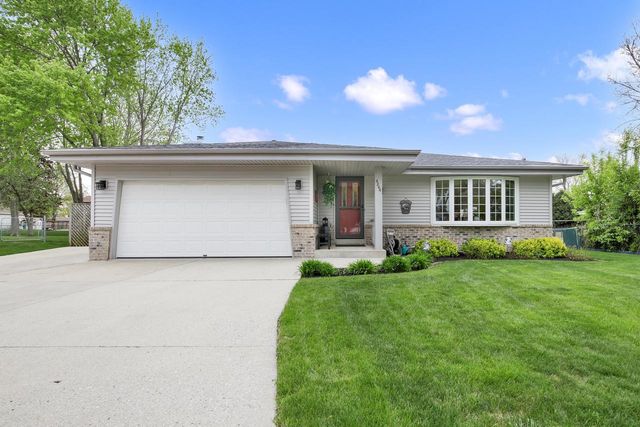 6846 S Juniper COURT, Oak Creek, WI 53154