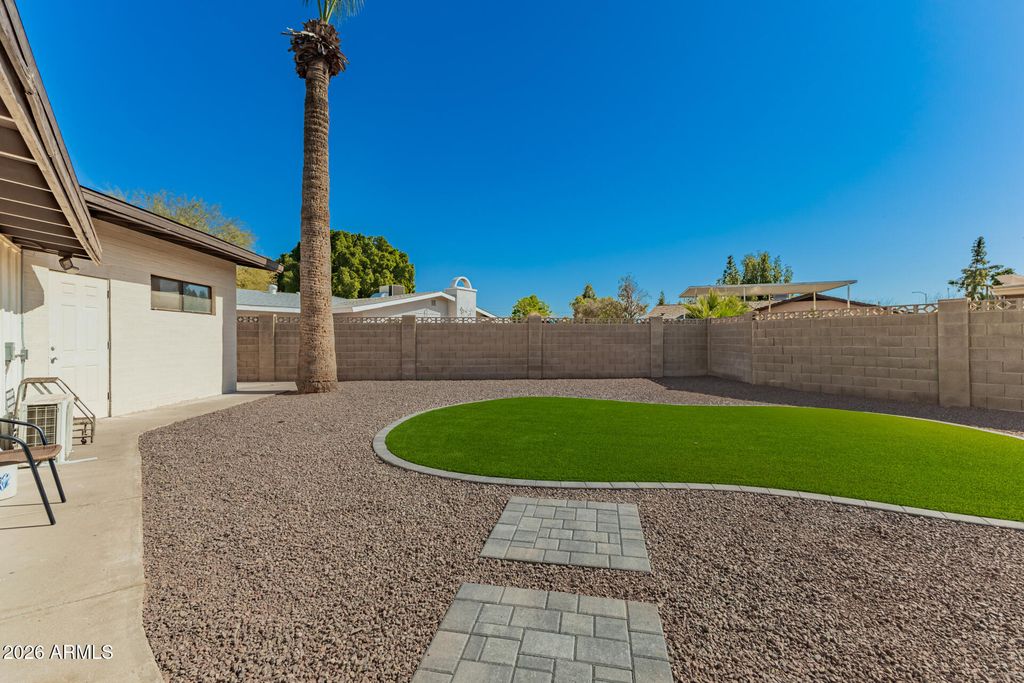 Image 41 of property listing at 1047 E FAIRFIELD Street, Mesa, AZ 85203