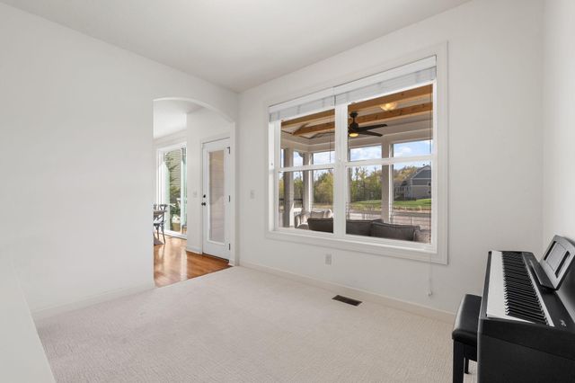15715 56th Avenue N, Plymouth, MN 55446