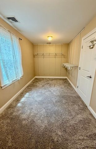 41 Thresher Rd, Hampden, MA 01036
