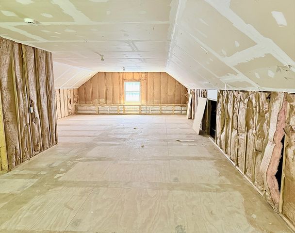 41 Thresher Rd, Hampden, MA 01036