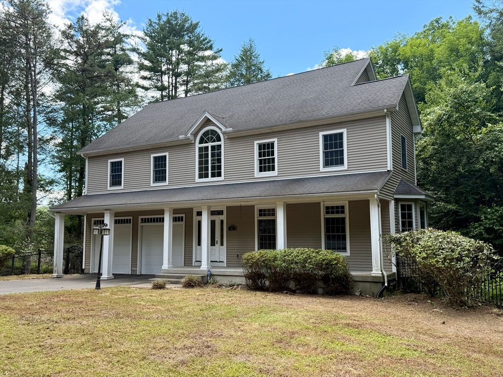 41 Thresher Rd, Hampden, MA 01036