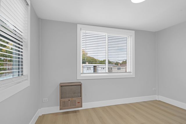 2712 W Balmoral Avenue 2E, Chicago, IL 60625