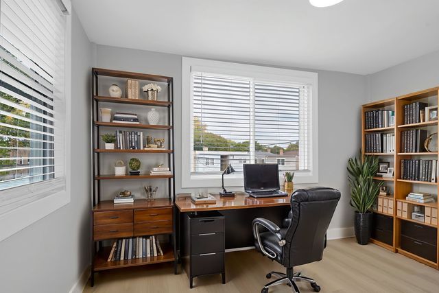 2712 W Balmoral Avenue 2E, Chicago, IL 60625