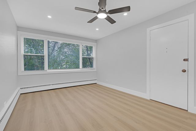 2712 W Balmoral Avenue 2E, Chicago, IL 60625