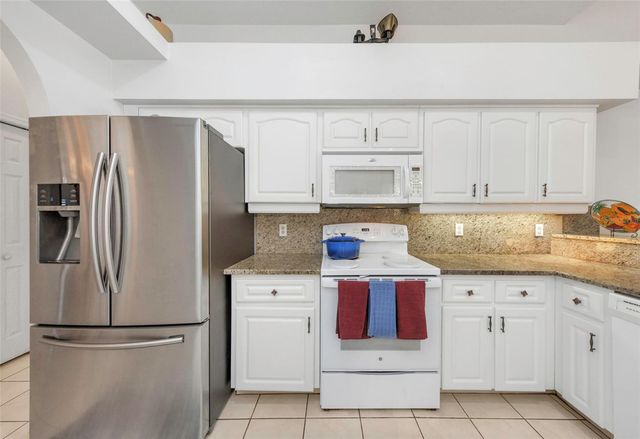 1518 FISHING LAKE DRIVE, Odessa, FL 33556