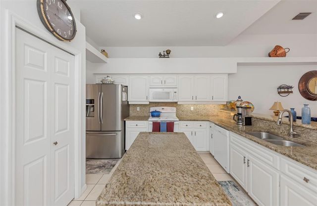 1518 FISHING LAKE DRIVE, Odessa, FL 33556