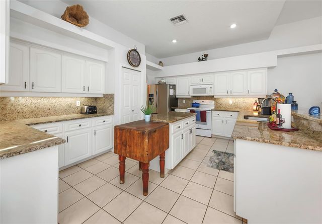 1518 FISHING LAKE DRIVE, Odessa, FL 33556