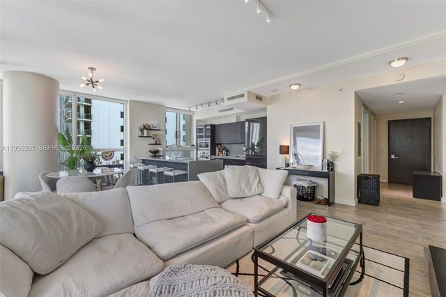 1080 Brickell Ave 1909, Miami, FL 33131