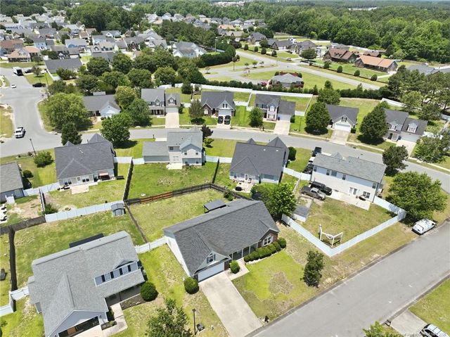 136 Bennington Drive, Raeford, NC 28376