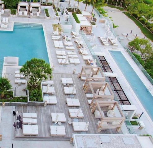 2301 Collins Ave 704, Miami Beach, FL 33139