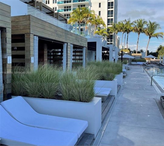 2301 Collins Ave 704, Miami Beach, FL 33139